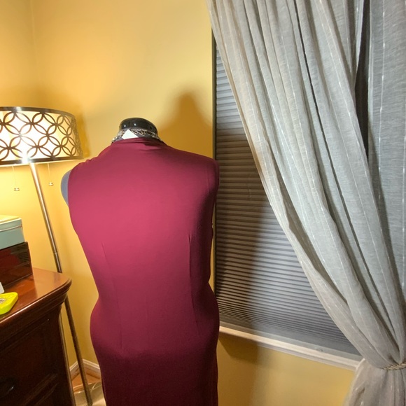 Sleeveless, faux wrap and stunning! - Picture 2 of 9